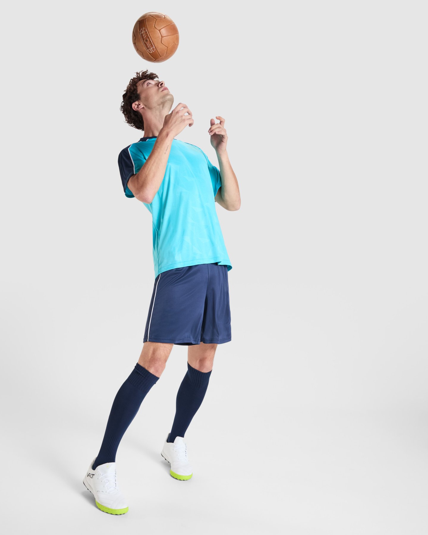 6_r0325-titan-completo-sportivo-unisex.jpg