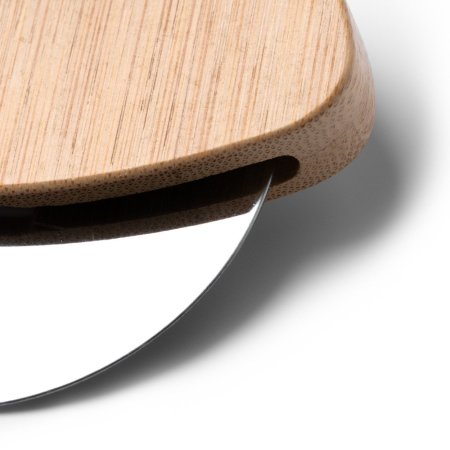 3_0742-rolly-tagliapizza-in-bamboo.jpg